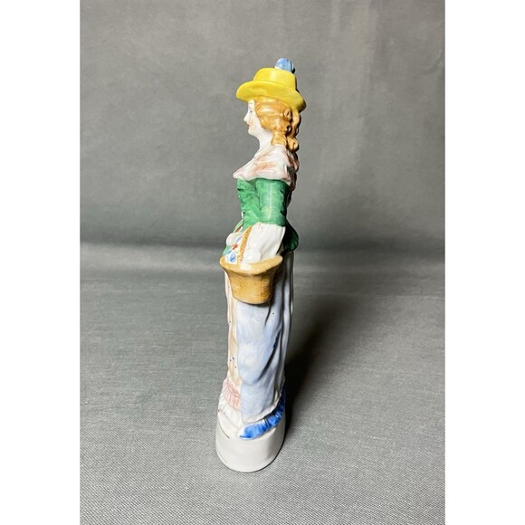 Vintage 10" Figurine Colonial Lady Made in Occupied Japan Porcelain - Picture 2 of 9
